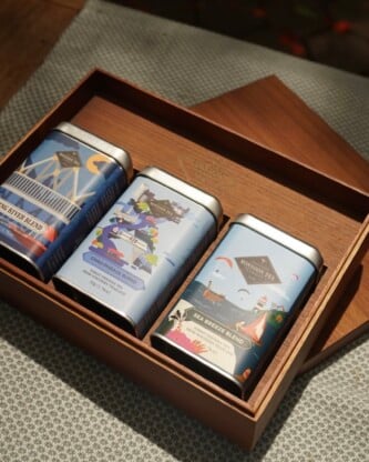 Premium Wood Box Gift Set-Thailand Blends Oolong Tea Set